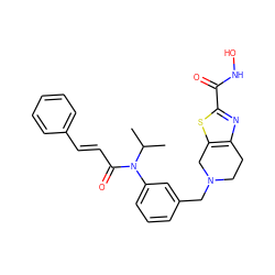 CC(C)N(C(=O)/C=C/c1ccccc1)c1cccc(CN2CCc3nc(C(=O)NO)sc3C2)c1 ZINC000084757096