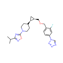 CC(C)c1noc(N2CCC([C@H]3C[C@H]3COCc3ccc(-n4cnnn4)cc3F)CC2)n1 ZINC000204986090