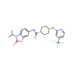 CC(C)n1c(=O)oc2cc(NC(=O)[C@H]3CC[C@@H](Oc4cc(C(F)(F)F)ccn4)CC3)ccc21 ZINC000261141079