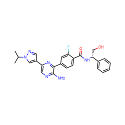 CC(C)n1cc(-c2cnc(N)c(-c3ccc(C(=O)N[C@H](CO)c4ccccc4)c(F)c3)n2)cn1 ZINC001772583399