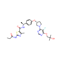 CCC(=O)Nc1nc(C)c(C(=O)N[C@@H](C)c2ccc(O[C@@H]3CCN(c4ncnc(OCC(C)(C)O)c4F)C3)cc2)s1 ZINC000261190807