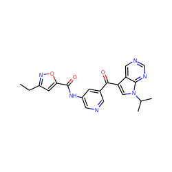 CCc1cc(C(=O)Nc2cncc(C(=O)c3cn(C(C)C)c4ncncc34)c2)on1 ZINC000169707940