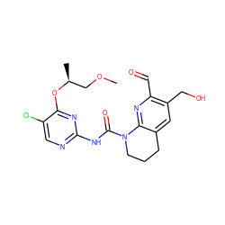 COC[C@H](C)Oc1nc(NC(=O)N2CCCc3cc(CO)c(C=O)nc32)ncc1Cl ZINC001772622899