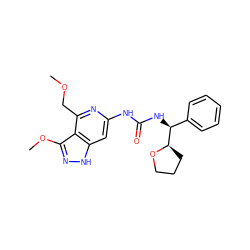 COCc1nc(NC(=O)N[C@@H](c2ccccc2)[C@H]2CCCO2)cc2[nH]nc(OC)c12 ZINC001772590645