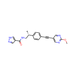 COc1ncc(C#Cc2ccc([C@@H](C)CNC(=O)c3cn[nH]c3)cc2)cn1 ZINC000113413798