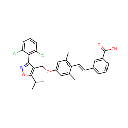 Cc1cc(OCc2c(-c3c(Cl)cccc3Cl)noc2C(C)C)cc(C)c1/C=C/c1cccc(C(=O)O)c1 ZINC000026816396