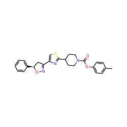 Cc1ccc(OC(=O)N2CCC(c3nc(C4=NO[C@@H](c5ccccc5)C4)cs3)CC2)cc1 ZINC000653844002