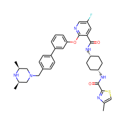 Cc1csc(C(=O)N[C@H]2CC[C@@H](NC(=O)c3cc(F)cnc3Oc3cccc(-c4ccc(CN5C[C@H](C)N[C@H](C)C5)cc4)c3)CC2)n1 ZINC000261167372