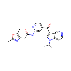 Cc1nc(CC(=O)Nc2cc(C(=O)c3cn(C(C)C)c4ccncc34)ccn2)c(C)o1 ZINC001772626182