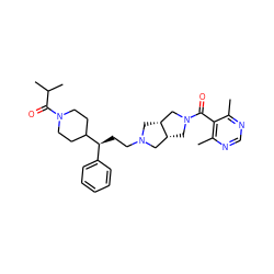 Cc1ncnc(C)c1C(=O)N1C[C@@H]2CN(CC[C@@H](c3ccccc3)C3CCN(C(=O)C(C)C)CC3)C[C@@H]2C1 ZINC000064746541