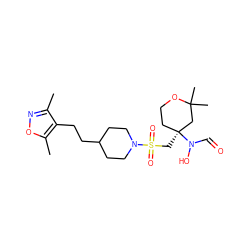 Cc1noc(C)c1CCC1CCN(S(=O)(=O)C[C@]2(N(O)C=O)CCOC(C)(C)C2)CC1 ZINC000071295888