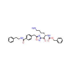 NCCCC[C@H](NC(=O)OCc1ccccc1)C(=O)c1noc(Cc2ccc(C(=O)NCCc3ccccc3)cc2)n1 ZINC000034804056