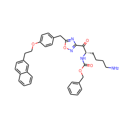 NCCCC[C@H](NC(=O)OCc1ccccc1)C(=O)c1noc(Cc2ccc(OCCc3ccc4ccccc4c3)cc2)n1 ZINC000044052611